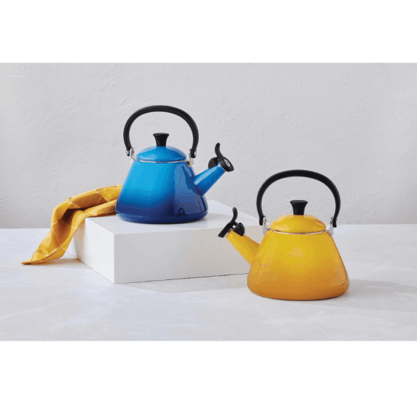 2-17-1.png Le Creuset Kone Stove-Top Kettle