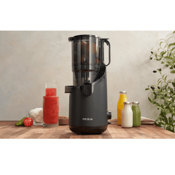 2-25-1.png Fridja f2500 Self-Feeding Juicer, 135mm Chute, Whole Fruit, 250W Cold Press