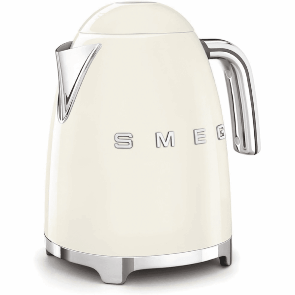 3-8-1.png Smeg KLF03CRUK Retro Style Kettle - Cream