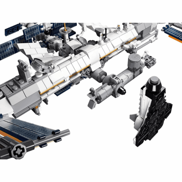 4-23-1.png LEGO Ideas International Space Station 21321 Building Kit, Adult Set for Display