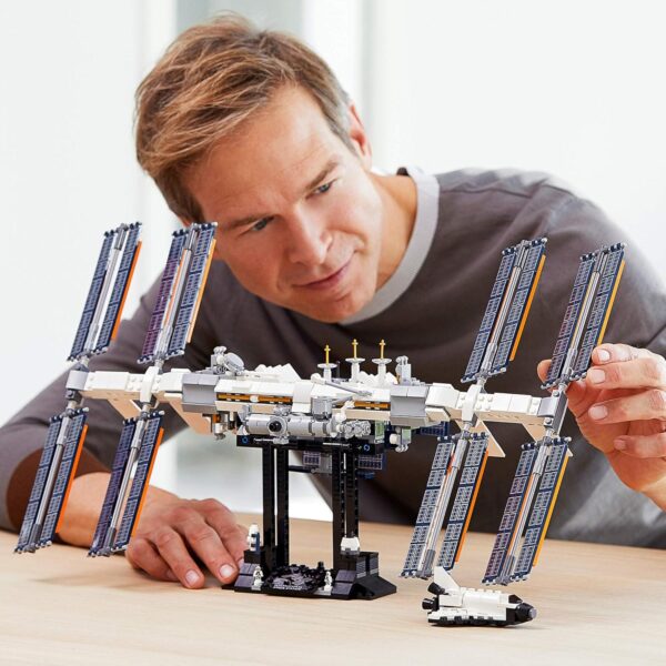 8156mUooNiL._AC_SL1500_-1.jpg LEGO Ideas International Space Station 21321 Building Kit, Adult Set for Display