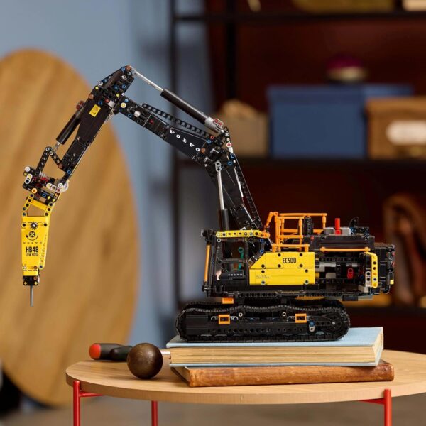 81JvAu3CqaL._AC_SL1500_.jpg LEGO Technic Volvo EC500 Hybrid Excavator 42215