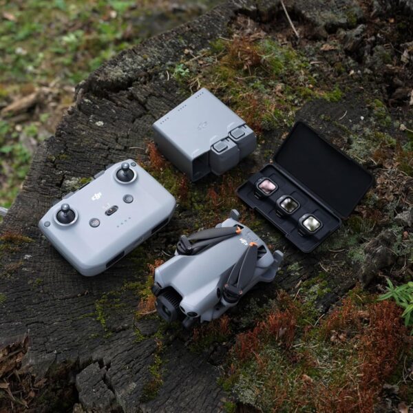 81MWyBu5zuL._AC_SL1500_.jpg DJI Mini 5 Pro Fly More Combo With DJI RC-N3, 4K Drone, Gift, C0