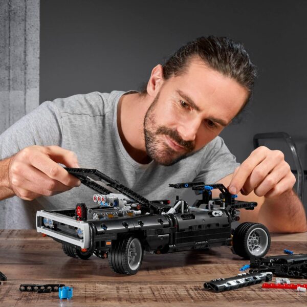 81NJ01jwsFL._AC_SL1500_.jpg LEGO Technic Fast & Furious Dom's Dodge Charger 42111 Race Car Building Set