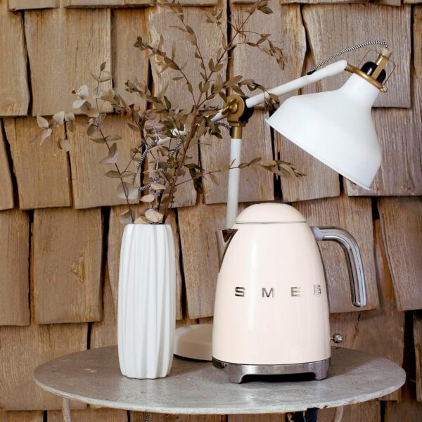 81Z5BNLFwhL._AC_SL1500_.jpg Smeg KLF03CRUK Retro Style Kettle - Cream