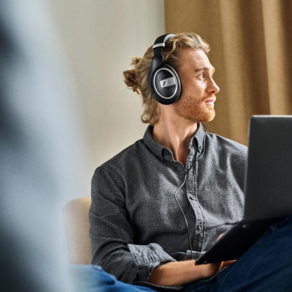 91DTbYPLvlL._AC_SL1500_.jpg Sennheiser HD 599 SE Open-Back, Wired Over Ear Headphones, Premium Design, Natural Balanced Audio, Comfortable Fit for Music, Gaming, School, Work, Black